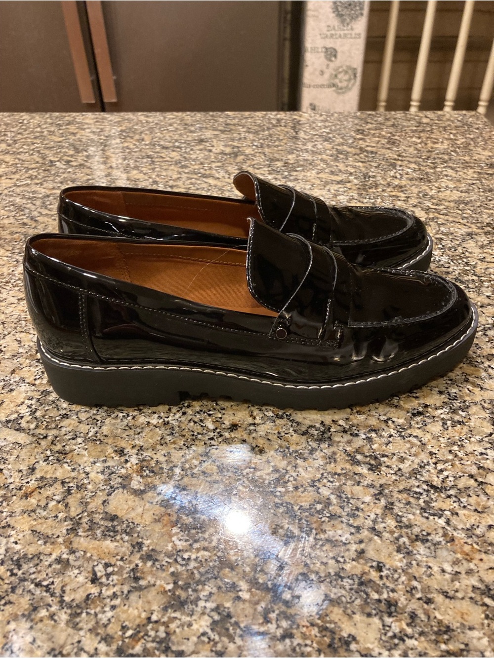 Franco Sarto Cassandra Black Patent Leather Loafers Size 8 Like New MSRP $110